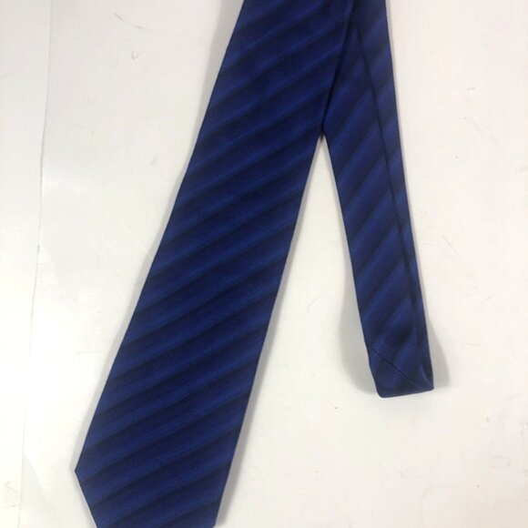 THOMAS PINK Vintage Tie Made in Morocco 100% Silk Blue Striped - Picture 2 of 8
